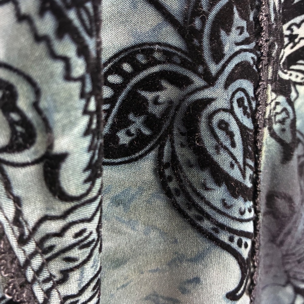 Y2K Fairy Grunge Black Burnout Velvet Top XL Floral Boho Bell Sleeve Whimsigoth - Picture 6 of 8